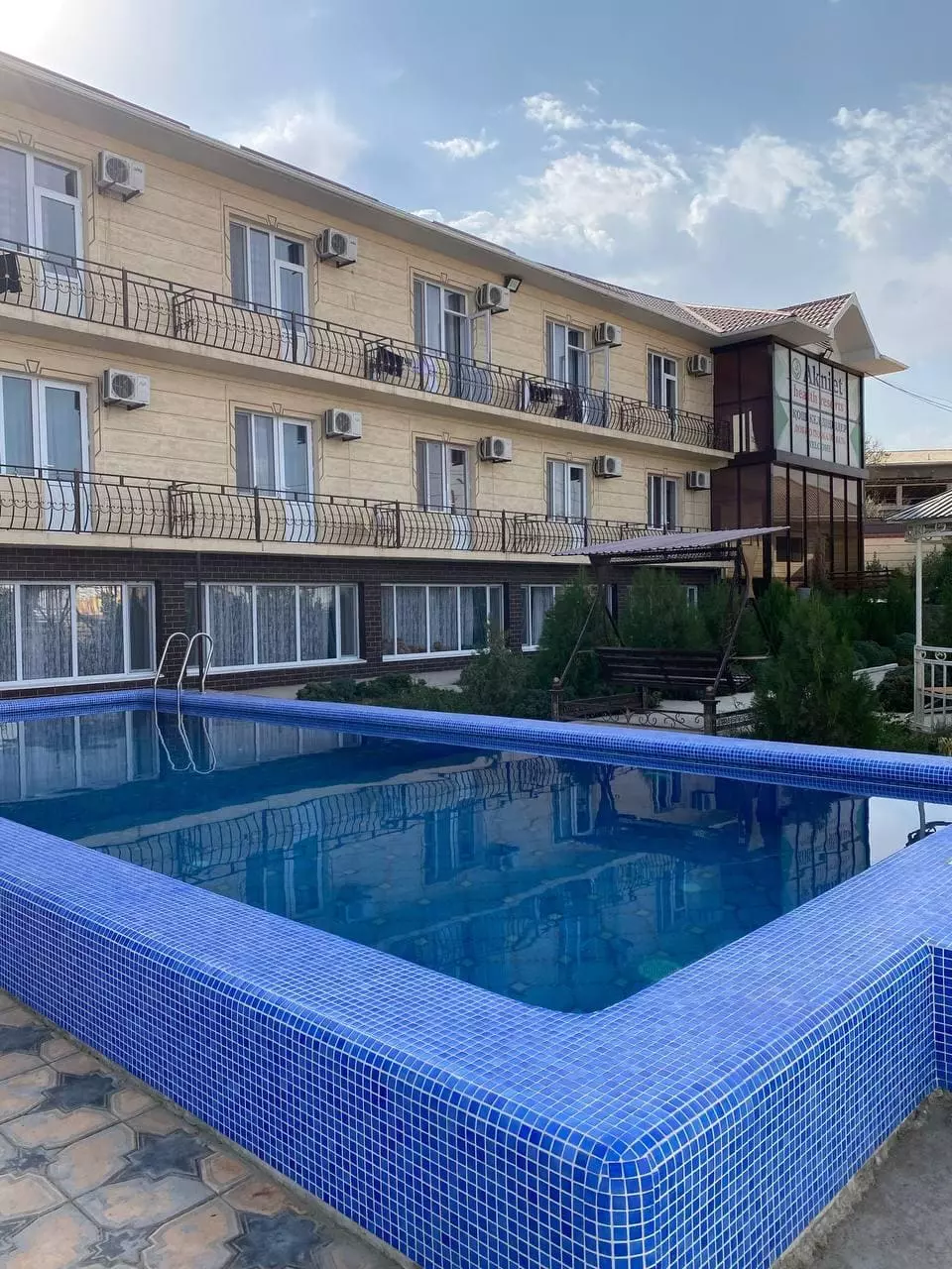 Санаторий Сарыагаш бассейн